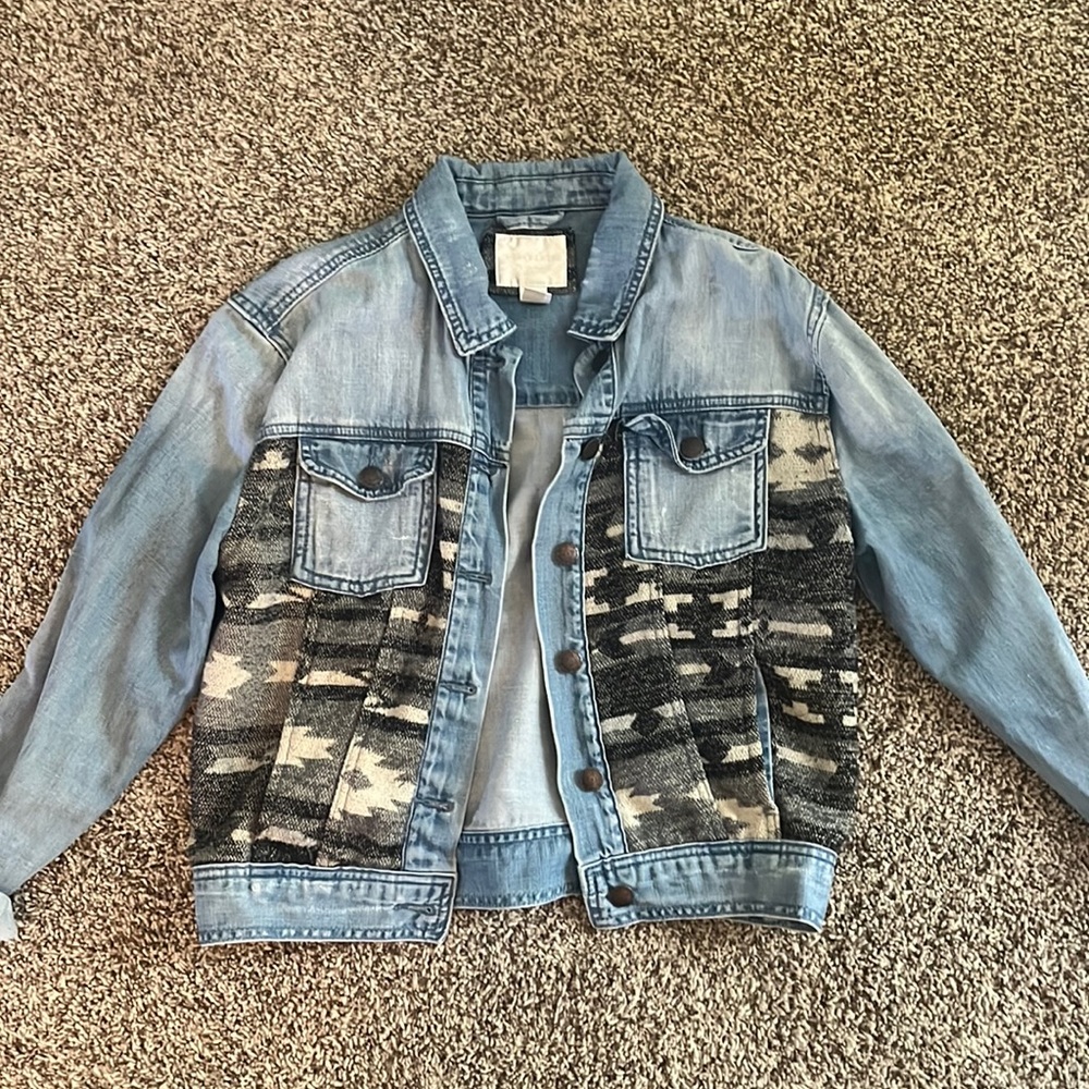 Forever 21 women’s denim jacket